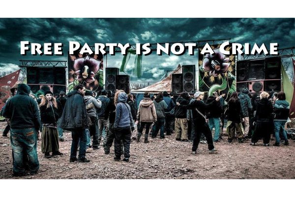 Film - "Free Tekno" - svetski putnici koji organizuju ilegalne žurke po šumama