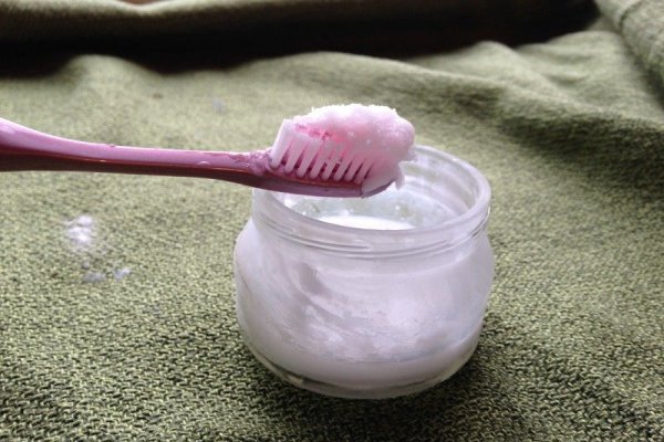 DIY - Natural toothpaste